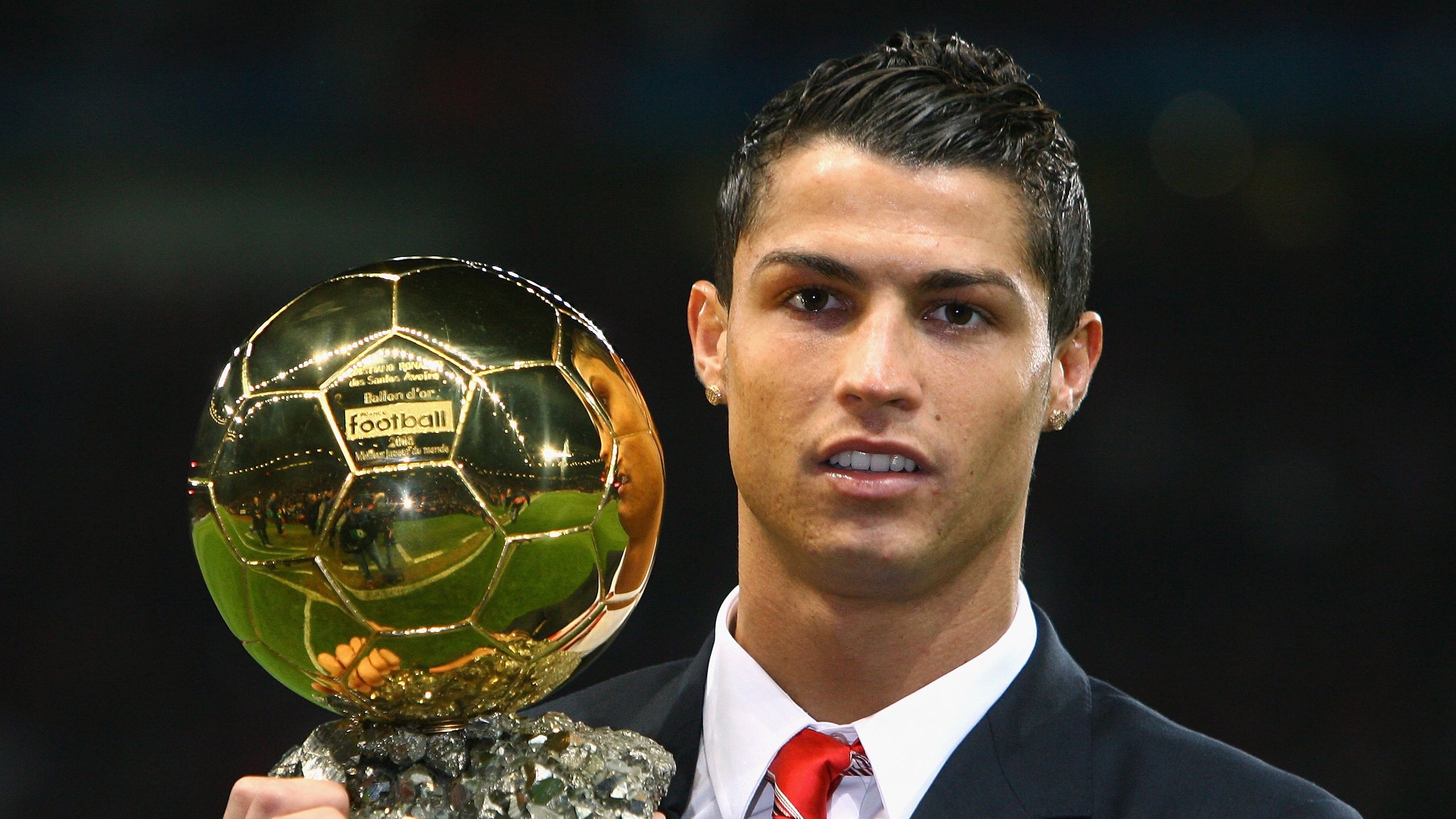 球星慈善赛现场回顾与亮点，慈善足球